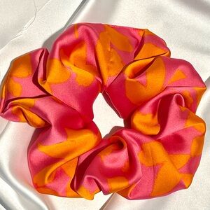Silk Scrunchy Maxi - Pinky Blossoms